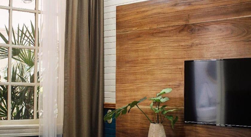 Image of Large Double Room 5