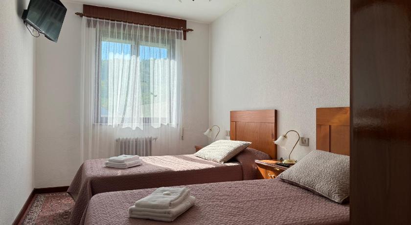 Triacastela Triacastela Sunset Terrace 4-Star Single Room suite