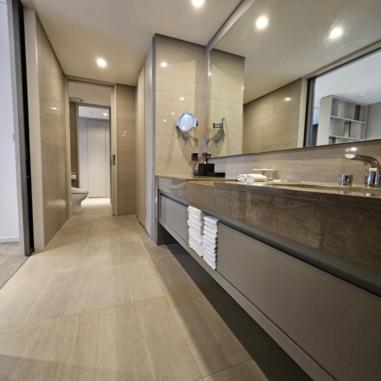 Image of Pool Suite 14