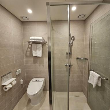 Image of Deluxe Triple Room 6