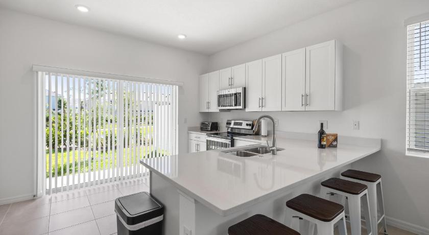 새러소타 (FL) Modern Sunshine Oasis with Large Heated Pool, Just 20 mins to Siesta Key 4성급 숙소 부대시설