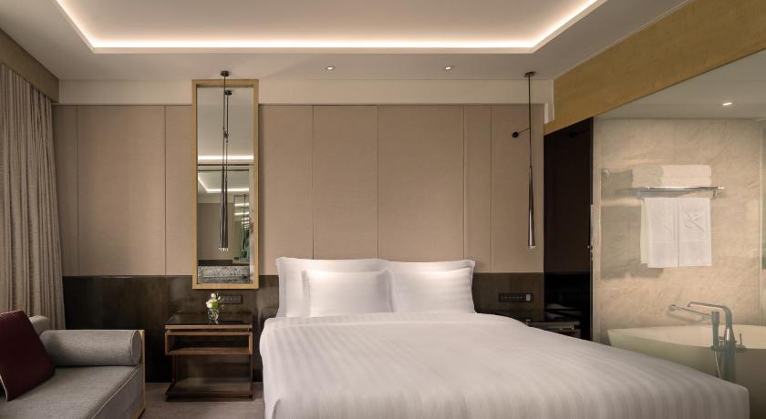 Image of Deluxe Room 9