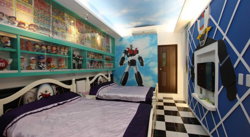 Image of Quadruple Room with Private Bathroom 1