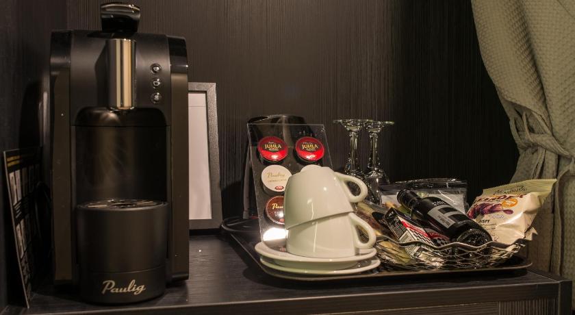 Image of Northern Premium Deluxe King Room 12