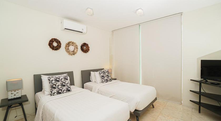 Image of Three Bedroom Penthouse Ocean View with Well Equipped - Kitchenette 13