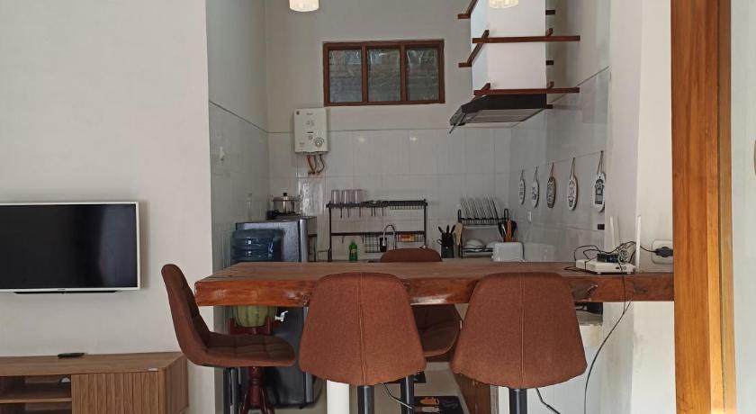 Image of Two-Bedroom House 15
