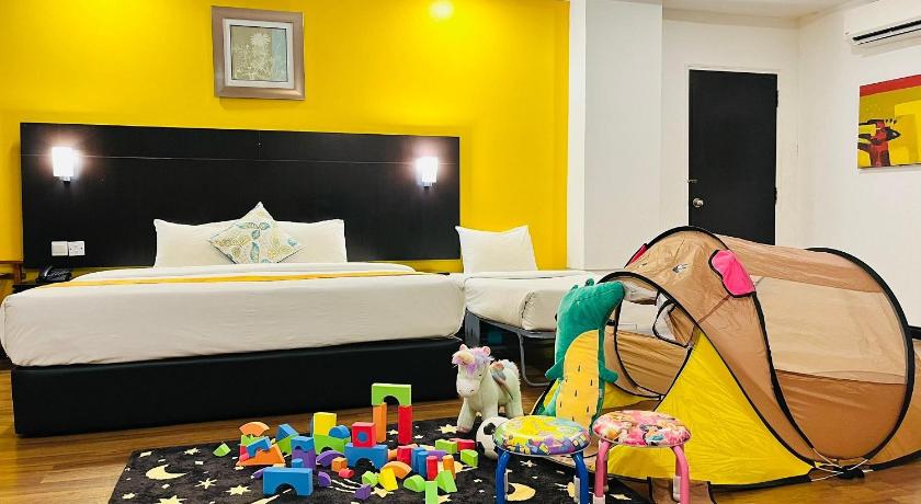 Image of Kids Family Room 4