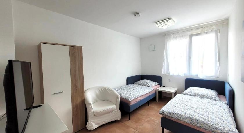 Vogtareuth Pension Chen mit 2 Schlafzimmern, EBK, separat Balkon 4-Star Single Room room