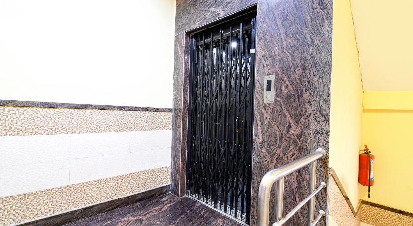 FabHotel Saltlake Palace - Nr. Anandlok Hospital - image 12