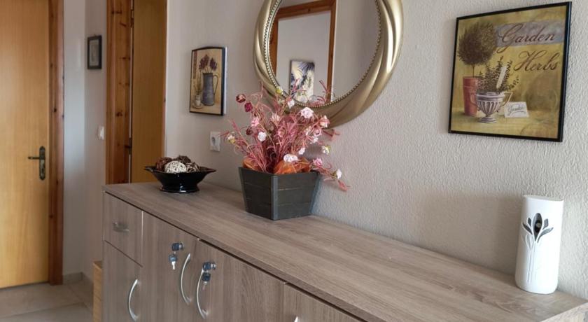 Image of Standard Twin Room 1