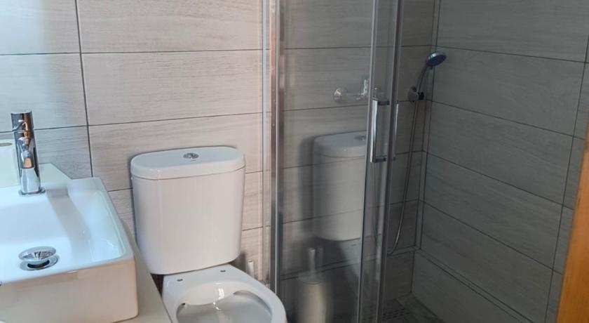 Image of Standard Twin Room 3
