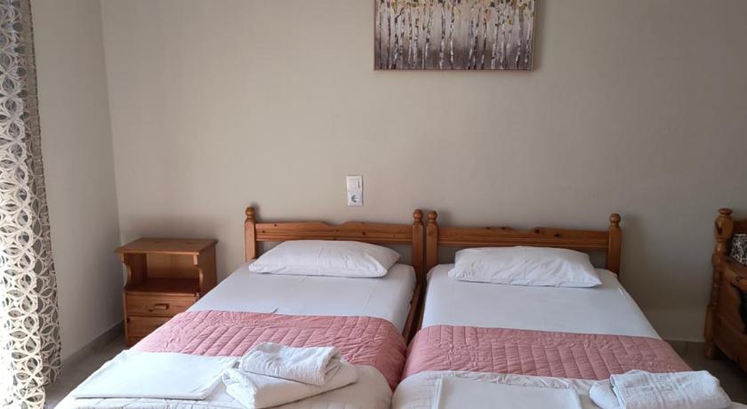 Image of Standard Twin Room 0