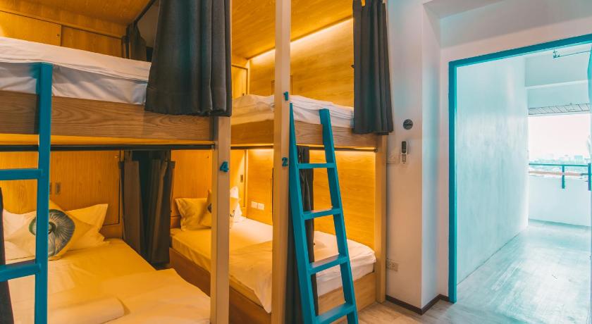 Image of 1 Person in 8-Bed Dormitory - Mixed 1