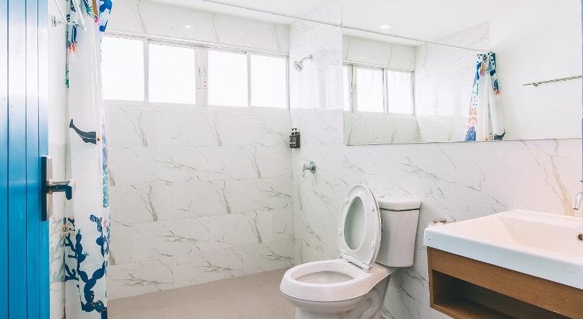 Image of Deluxe Double Attached Bathroom 10
