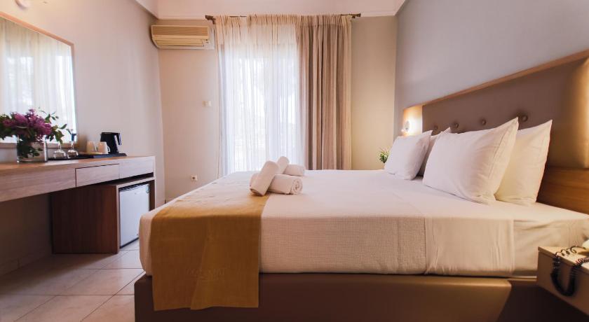 Image of Double Room Sea Front 6