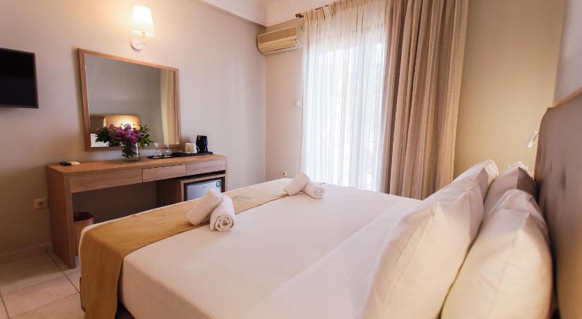 Image of Double Room Sea Front 9