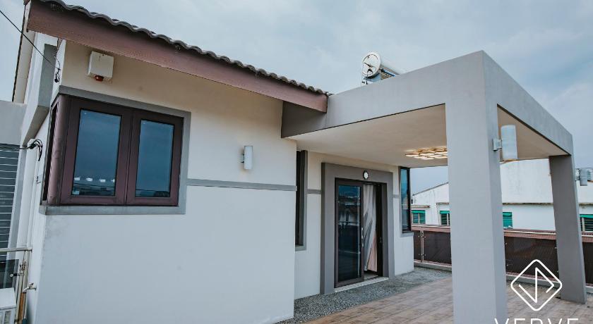 Ipoh Ipoh Garden Luxury House @Ipoh Garden (14pax) 3-Star Guesthouse restaurant