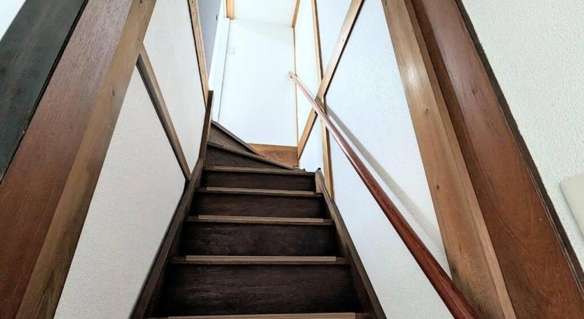 오사카 JR西九条徒歩4分！最大12名宿泊可能！貸切一軒家！USJ、梅田アクセス良好！１F広々リビングあり！ (JR西九条徒歩4分！最大12名宿泊可能！貸切一軒家！USJ、梅田アクセス良好！１F広々リビングあり！) 2성급 싱글룸 수영장