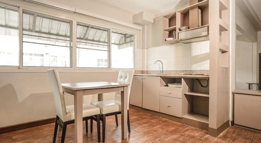 OYO 995 Blue Cafe Apartment – Chiang Mai, 