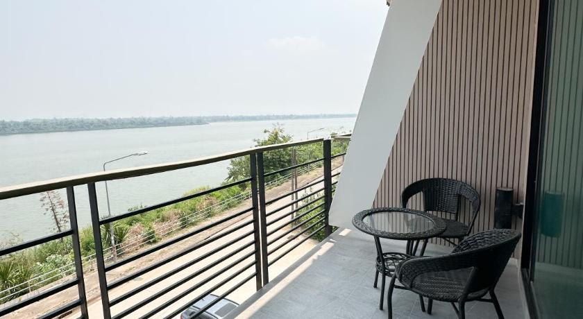 ナコーンパノム Mekong pano villa 4つ星 ホテル 眺望