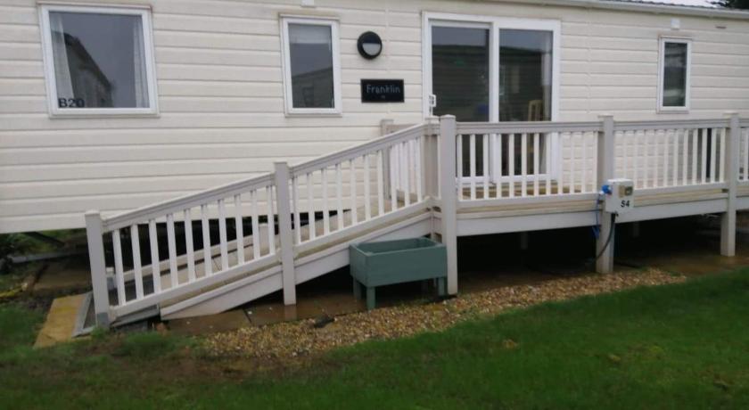 3 Bedroom Chalet in Hunstanton pets go free