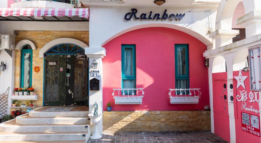 Rainbow BnB - image 15