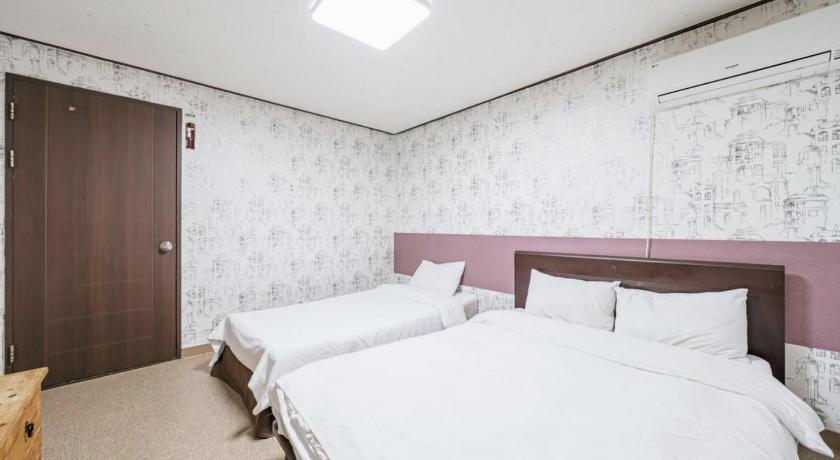 チェジュ New Manhattan Hotel 2つ星 ホテル ロビー