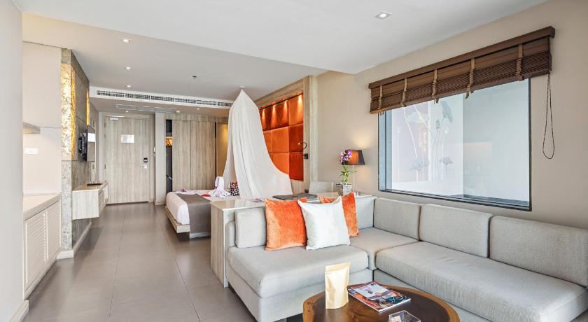 Image of Romance Suite 11