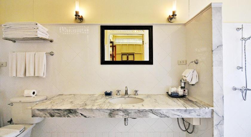 Image of Suite (4 Adults) 2