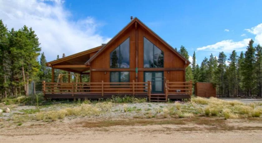 Cozy Mountain Home in Twin Lakes Great for groups