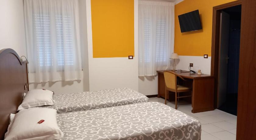 Standard háromszemélyes szoba (Standard Triple Room) fotója 16
