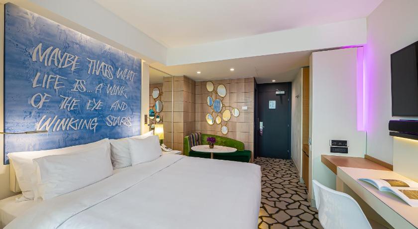 Image of Superior Room 7