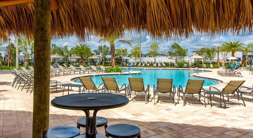 Relax in Style at this Spacious 4-Bedroom Villa! - image 13