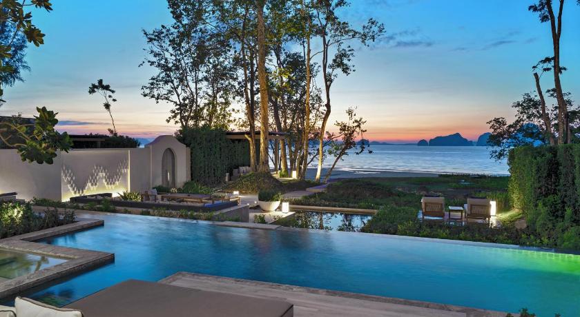 Image of Beachfront Pool Villa 9