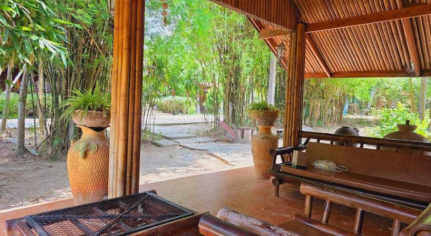 Image of Bamboo Bungalow Garden View 13