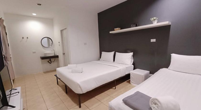 Image of Standard Triple Room 5