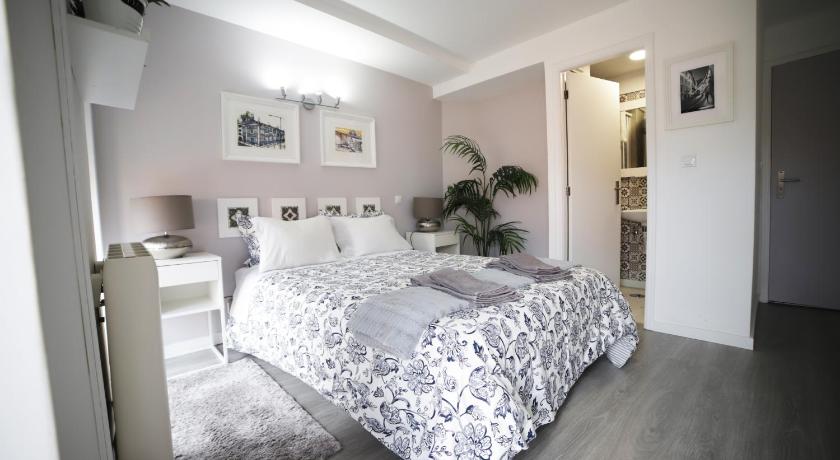 Image of Singe Room 1