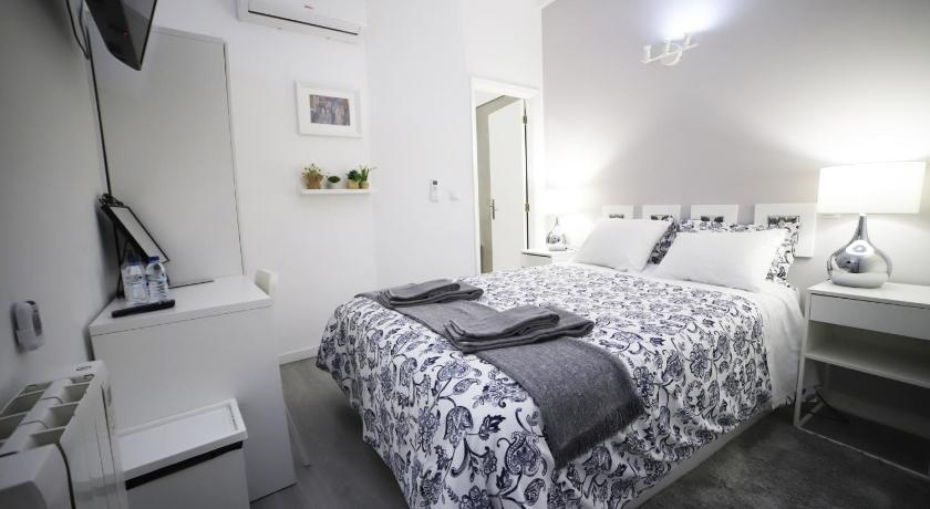 Image of Inside Doube Room 0