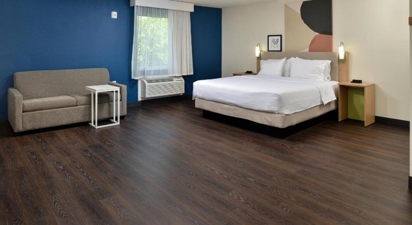 Afbeelding van 1 KING BED WITH SOFABED 1