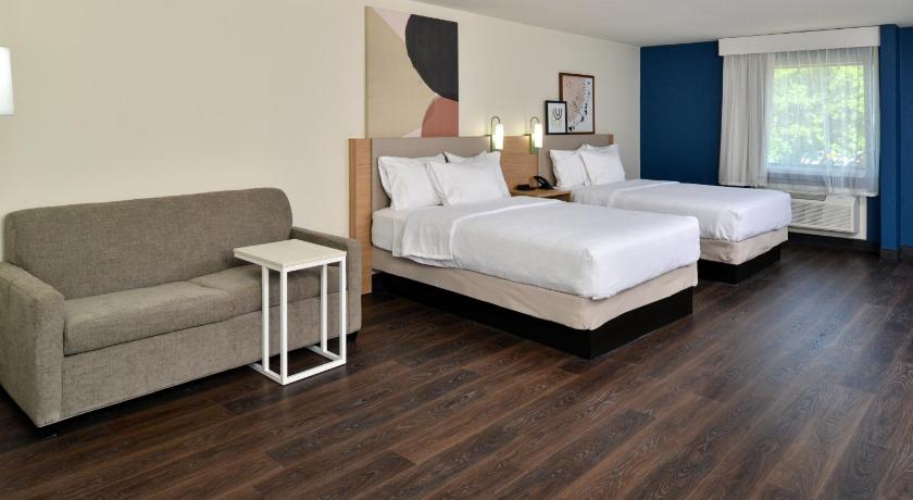 Afbeelding van 2 QUEEN BEDS WITH SOFABED 0