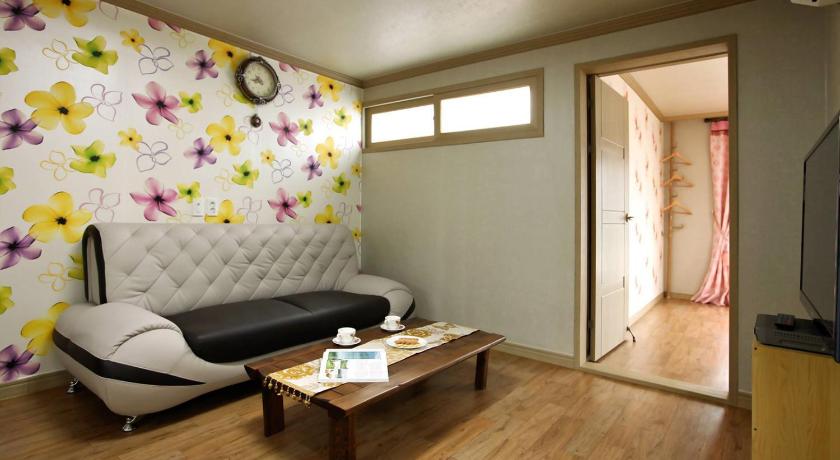 巨济 Light Sky Pension 3星级 住宿 泳池
