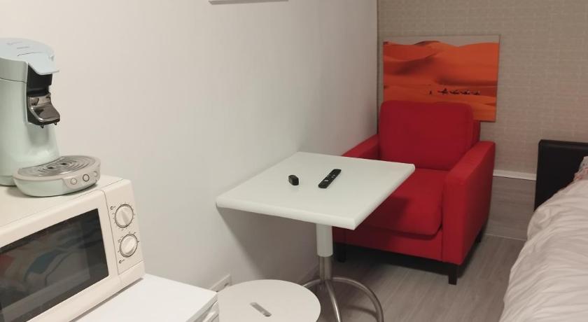 Modern Lux studio