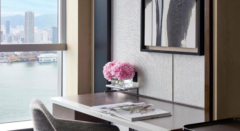 Image of Renovated Premier Harbour View Suite King 6