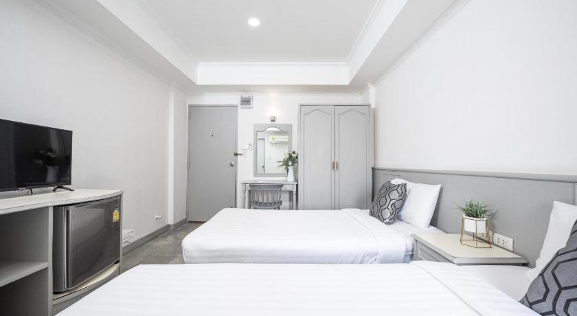 Image of Standard Twin Room 0