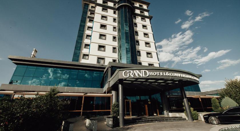 Grand Hotel and Convention Center - image 14