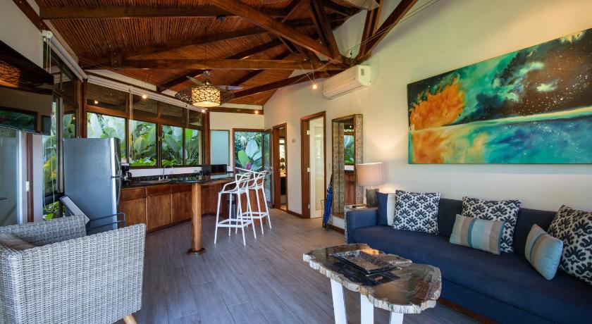 Image of Luxury 1 Bedroom Select Villa 3