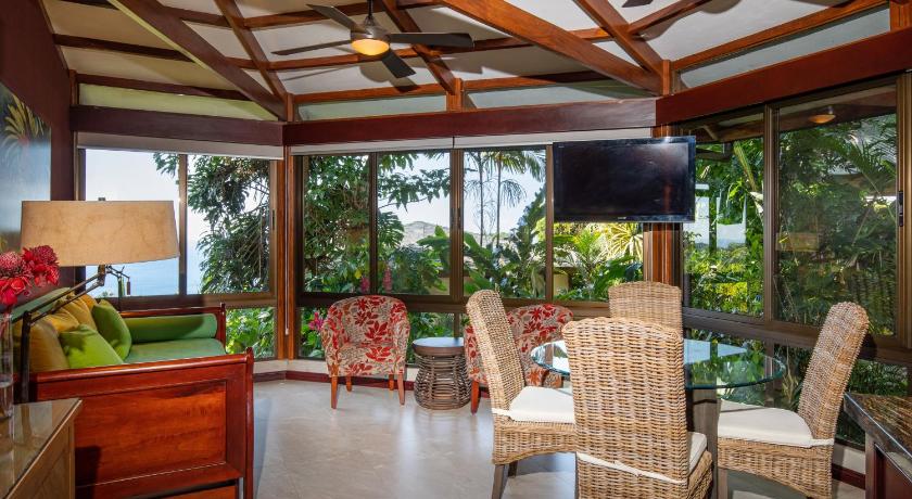 Image of Deluxe Bungalow 6