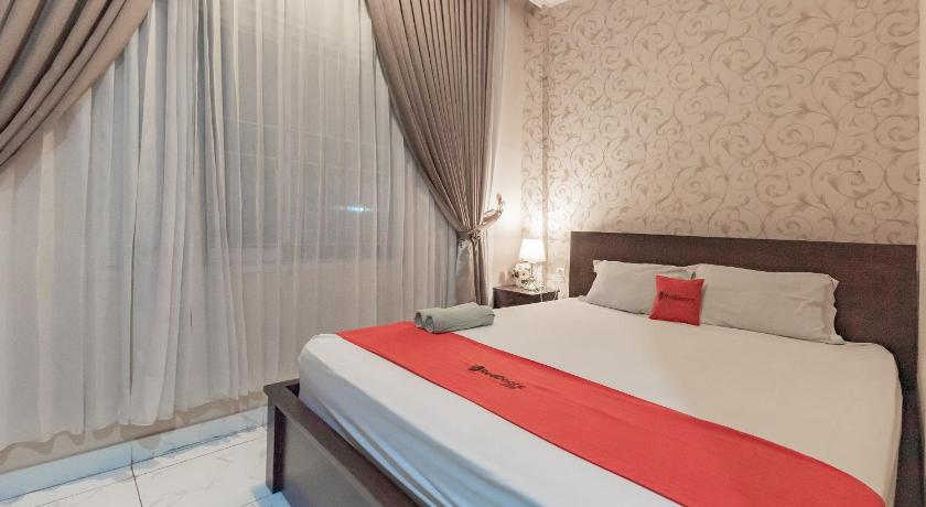 RedDoorz @ Hotel Arwana Tugu Puncak - image 2