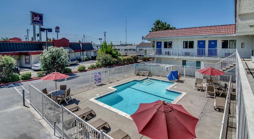 Motel 6-Stockton, CA - Charter Way West