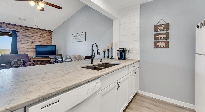 ブランソン Branson Pointe Royale condo-Table Rock lake-free golf 4つ星 宿泊施設 客室